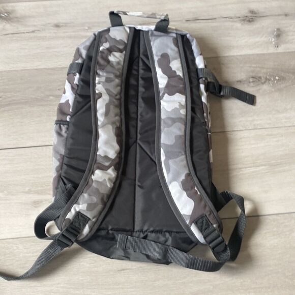 Fuel Millennial‎ Tech Backpack - Army Camo Nwt Grey/Off White - Picture 9 of 9